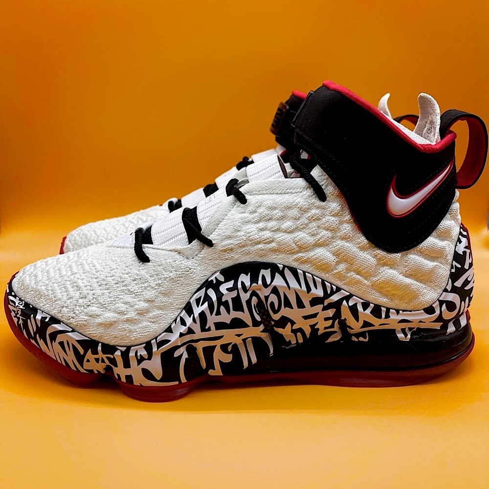 Lebron 17 Graffiti